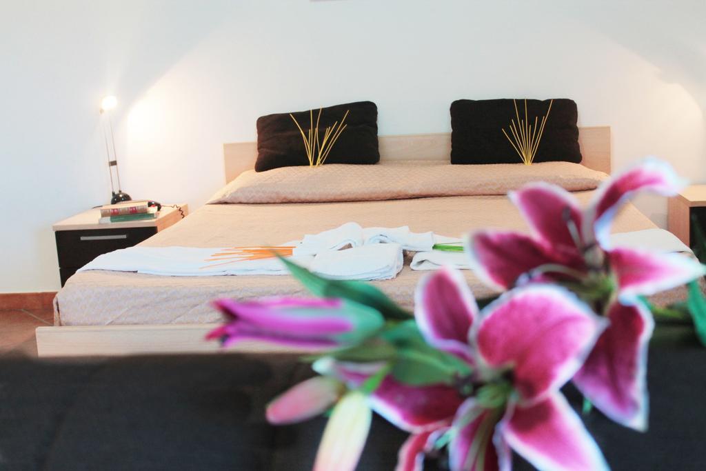 Residence Sol Levante Фраскати Номер фото