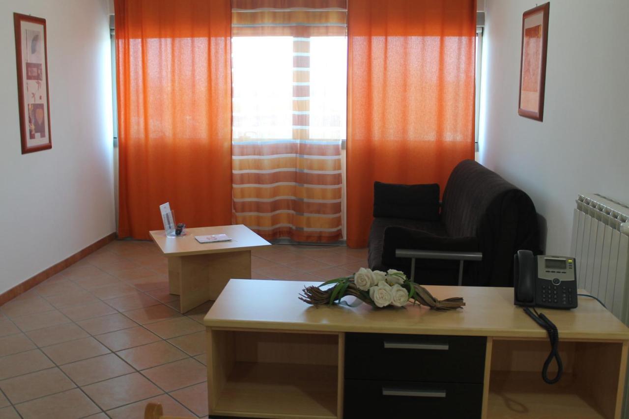 Residence Sol Levante Фраскати Экстерьер фото