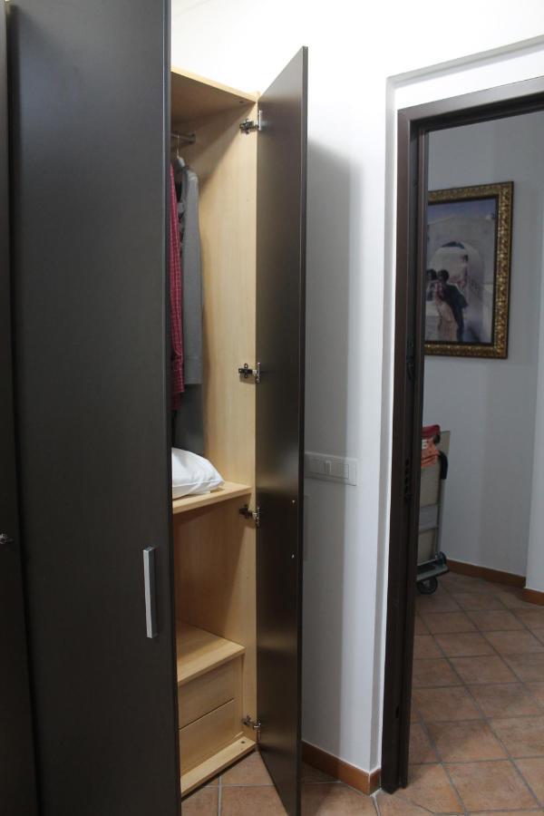 Residence Sol Levante Фраскати Экстерьер фото