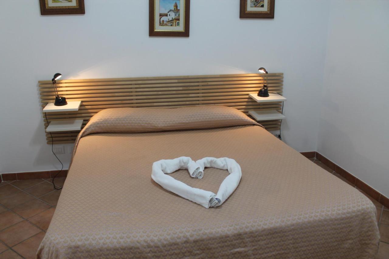 Residence Sol Levante Фраскати Экстерьер фото